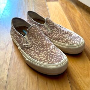 Vans size 6. Slip on